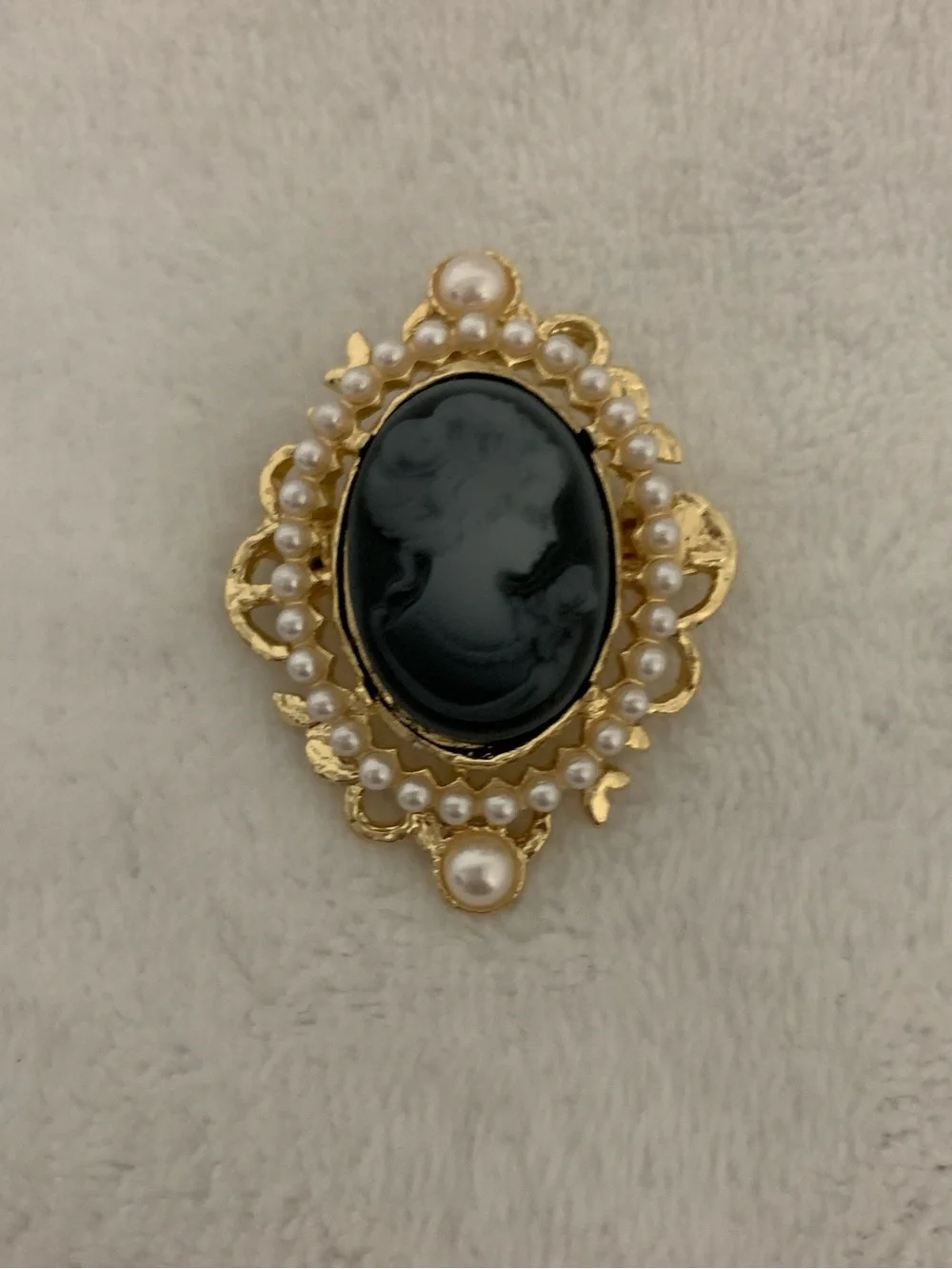 Gold Tone Black Cameo Pearl Accent Brooch